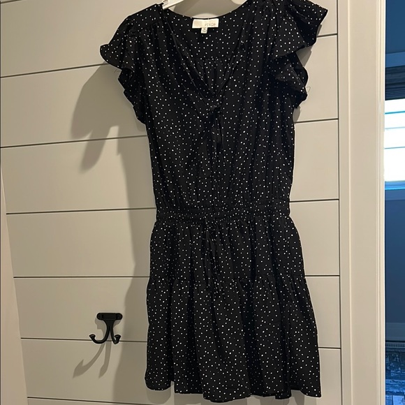 Pinch Dresses & Skirts - Pinch Black Ruffled Flutter Sleeve Dress
